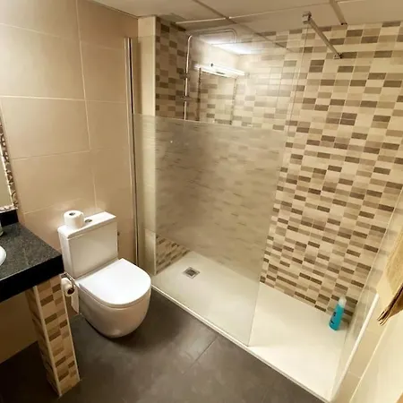 Apartment Peaceful With Sea View And Parking In Cap Salou