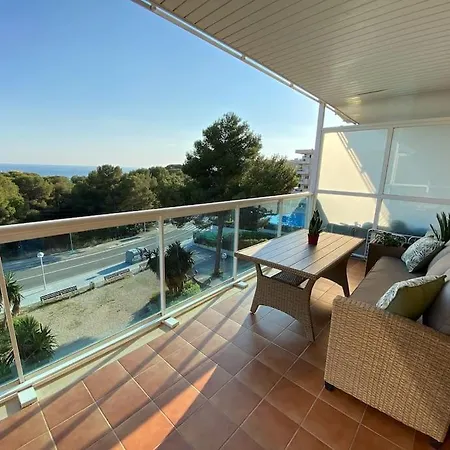 Peaceful With Sea View And Parking In Cap *