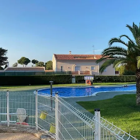 Apartment Peaceful With Sea View And Parking In Cap Salou
